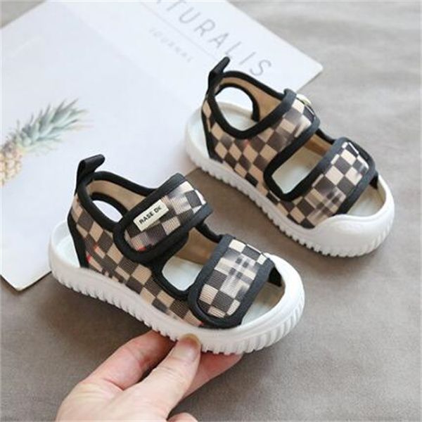 2022 summer new children's sandals chessboard grid boys' and girls' beach shoes fashion soft soled non slip toddlers baby sne, Black;red
2022 summer new children's sandals chessboard grid boys' and girls' beach shoes fashion soft soled non slip toddlers baby sne, Black;red