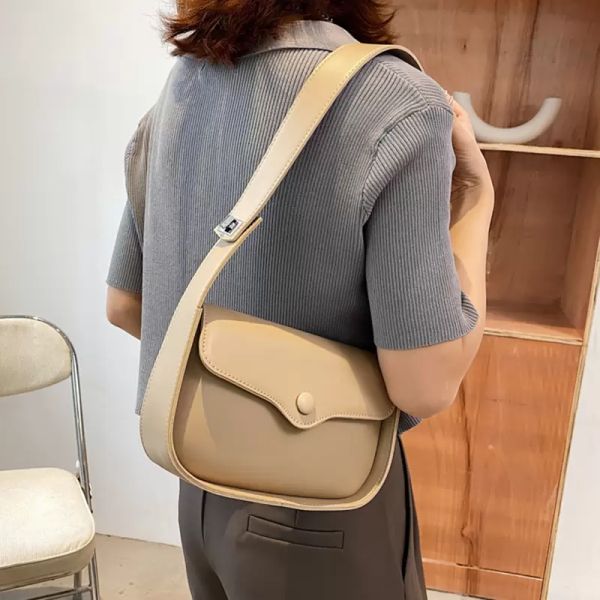 fashion exquisite crossbody bag for women 2021 trend brand design broadband shoulder bag lady casual simple solid color handbag
fashion exquisite crossbody bag for women 2021 trend brand design broadband shoulder bag lady casual simple solid color handbag