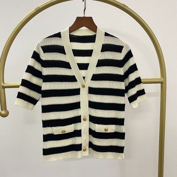 511 2022 summer kint cardigan short sleeve v neck brand same style sweater plaid luxury womens clothes rongyi, White;black
511 2022 summer kint cardigan short sleeve v neck brand same style sweater plaid luxury womens clothes rongyi, White;black