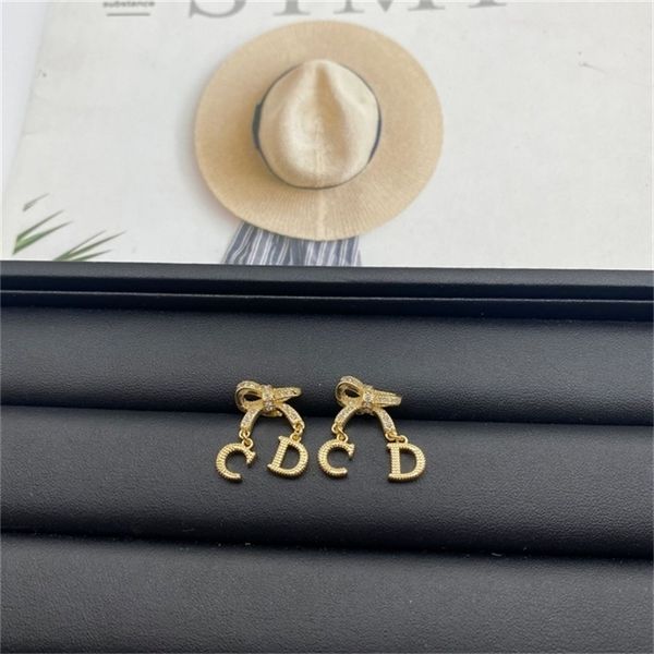 2022 36% off designer jewelry d di letter bee star studded earrings net red small brass earrings silver needle, Golden
2022 36% off designer jewelry d di letter bee star studded earrings net red small brass earrings silver needle, Golden