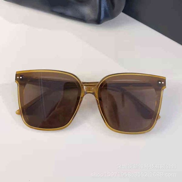 luxury brand designer 2022 new gm sunglass of same style fashion personalized square and women's vintage sun glasses for men ladies eye, White;black
luxury brand designer 2022 new gm sunglass of same style fashion personalized square and women's vintage sun glasses for men ladies eye, White;black