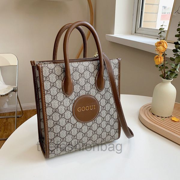 briefcases g music new foreign style simple single shoulder women's large capacity messenger hand fashion versatile bag
briefcases g music new foreign style simple single shoulder women's large capacity messenger hand fashion versatile bag