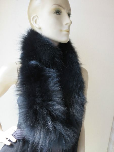 real fox fur circle scarf women's winter warm neckerchief fluffy soft black, Blue;gray
real fox fur circle scarf women's winter warm neckerchief fluffy soft black, Blue;gray