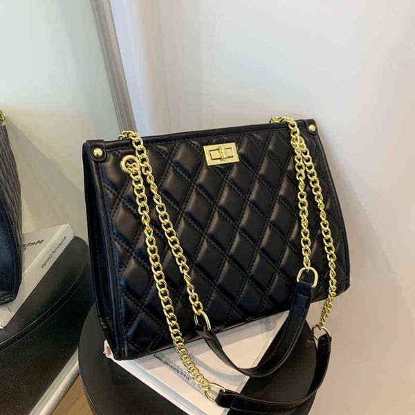 luxury brand designer large capacity casual totes women shoulder crossbody bags 2021 new handbags purse lady's messenger bag g220509
luxury brand designer large capacity casual totes women shoulder crossbody bags 2021 new handbags purse lady's messenger bag g220509