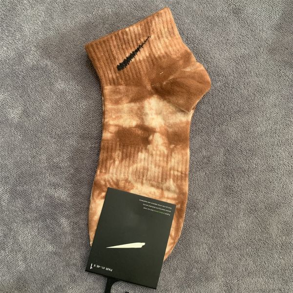 2022 new tie dye socks men and women short and medium tide socks color sports cotton sock 6b, Black
2022 new tie dye socks men and women short and medium tide socks color sports cotton sock 6b, Black