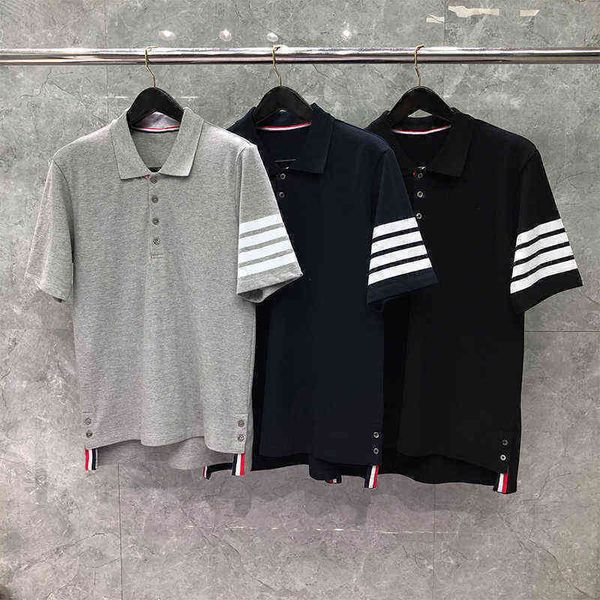 tb thom 2022 summer t-shirts classic korean style cotton men's polo shirt 3/1 button sleeve stripes fashion causal women top, White;black
tb thom 2022 summer t-shirts classic korean style cotton men's polo shirt 3/1 button sleeve stripes fashion causal women top, White;black
