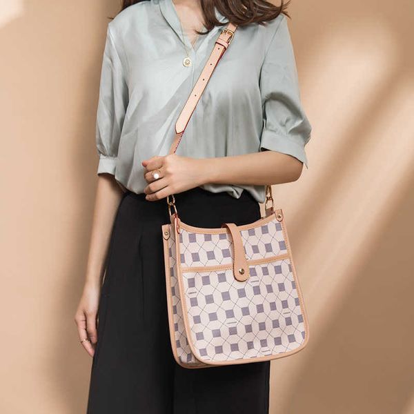 womens bag factory 2021 new fashion students canvas bag simple large capacity totes wide shoulder strap single shoulder bucket bag caiji hkl, Black
womens bag factory 2021 new fashion students canvas bag simple large capacity totes wide shoulder strap single shoulder bucket bag caiji hkl, Black