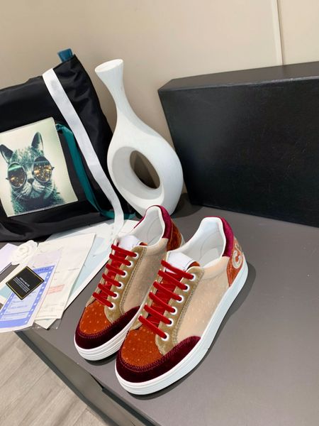 2022 casual shoes fabric suede calfskin sneakers designer luxury men women nylon reflective sneakers velvet size 35-45, Black
2022 casual shoes fabric suede calfskin sneakers designer luxury men women nylon reflective sneakers velvet size 35-45, Black