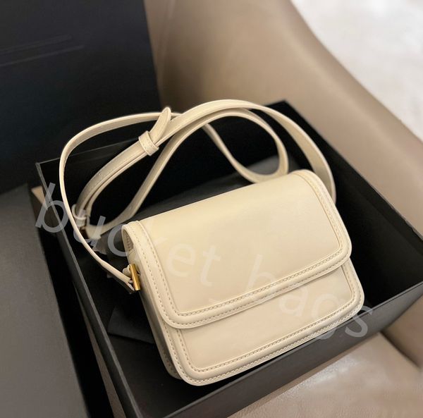 2022 new shoulder bag tofu bag leather fine toothpick pattern handbag solid color l letter half open buckle fashion luxury casual designer l, Red;black
2022 new shoulder bag tofu bag leather fine toothpick pattern handbag solid color l letter half open buckle fashion luxury casual designer l, Red;black