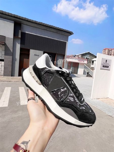 2022 mens womens paris casual shoes clear sole trainers dad shoe sneaker oversized white black runners
2022 mens womens paris casual shoes clear sole trainers dad shoe sneaker oversized white black runners