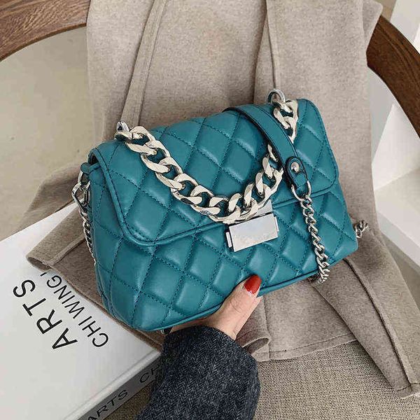 designer fashion women's silver chain small flap crossbody bag 2022 hit shoulder handbags pu leather totes y220421
designer fashion women's silver chain small flap crossbody bag 2022 hit shoulder handbags pu leather totes y220421