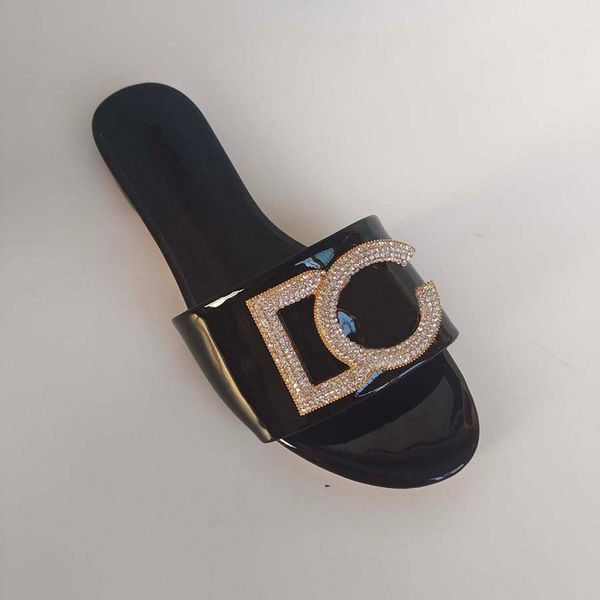woman slippers fashion sandals metal decoration beach classic slipper platform alphabet lady leather flat slides by shoe008 04, Black
woman slippers fashion sandals metal decoration beach classic slipper platform alphabet lady leather flat slides by shoe008 04, Black
