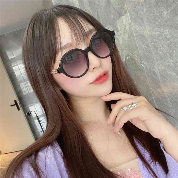 sunglsses xioxingji's personlize roun sunglsses in flt lenses n letter leg, White;black
sunglsses xioxingji's personlize roun sunglsses in flt lenses n letter leg, White;black