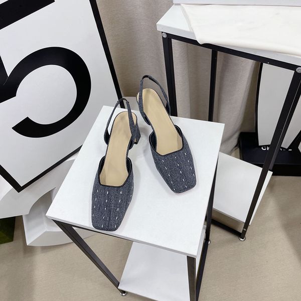 2022 luxury designer 5.5cm dress sandals womens new summer spring loafers classic platform slippers causal shoes sneakers, Black
2022 luxury designer 5.5cm dress sandals womens new summer spring loafers classic platform slippers causal shoes sneakers, Black