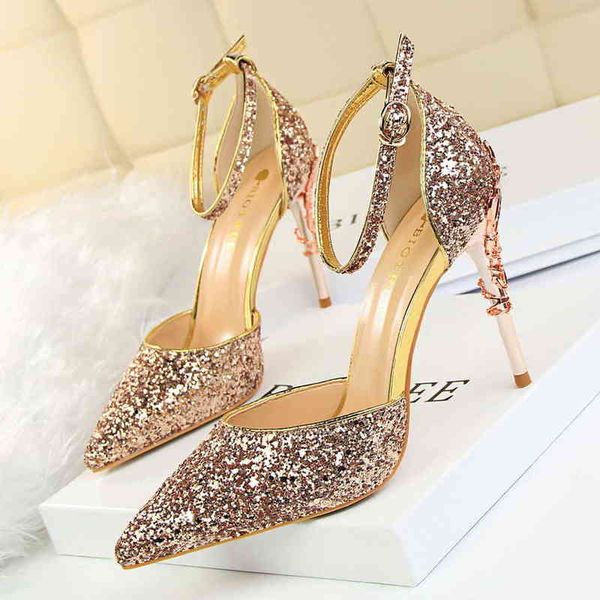 fashion hollow out nightclub show thin metal heel high heel sparkle sequins with sandals, Black
fashion hollow out nightclub show thin metal heel high heel sparkle sequins with sandals, Black