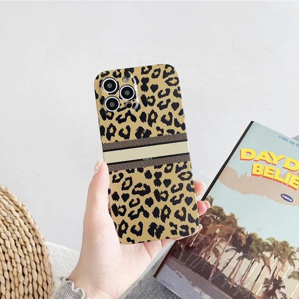 leopard print designer phone cases for iphone 13 pro max 12 11 xs xr x 8 7 plus fashion design back cover case anmial mobile phone shell
leopard print designer phone cases for iphone 13 pro max 12 11 xs xr x 8 7 plus fashion design back cover case anmial mobile phone shell