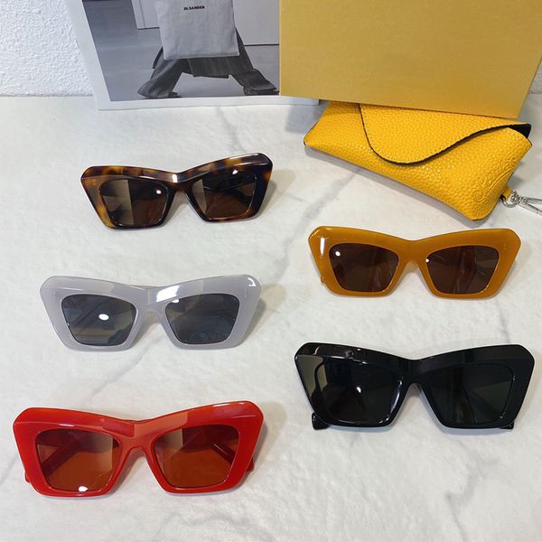 new popular mens ladies sunglasses lw 40036 thick plate frame vacation travel p uv protection lady sunglasses with original box, White;black
new popular mens ladies sunglasses lw 40036 thick plate frame vacation travel p uv protection lady sunglasses with original box, White;black