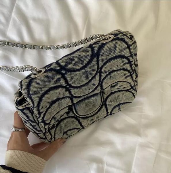 tz classic vinatge denim mini crossbody bags flap luxury designer silver quilted metal turn lack hardware shoulder bags cosmetic outdoor sac
tz classic vinatge denim mini crossbody bags flap luxury designer silver quilted metal turn lack hardware shoulder bags cosmetic outdoor sac