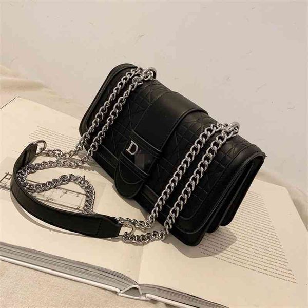 fashion bag 70% off factory store online super female trend chain small square bag net red hand bill of lading shoulder bag
fashion bag 70% off factory store online super female trend chain small square bag net red hand bill of lading shoulder bag