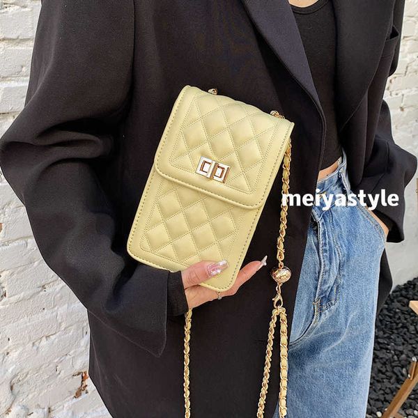 chain bag female 2022 new embroidered thread lingge small square bag versatile small single shoulder messenger bag double-layer mobile phone
chain bag female 2022 new embroidered thread lingge small square bag versatile small single shoulder messenger bag double-layer mobile phone