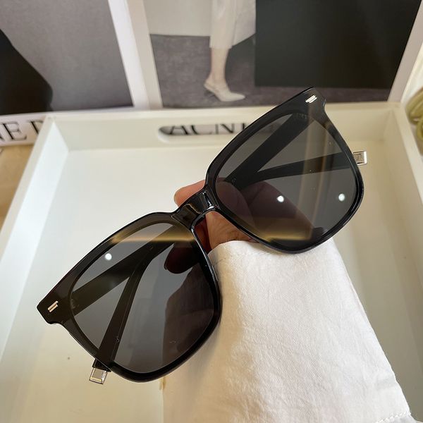 korean fashion classic square large frame sunglasses men's round face show thin one sunglasses simple sunglasses women, White;black
korean fashion classic square large frame sunglasses men's round face show thin one sunglasses simple sunglasses women, White;black