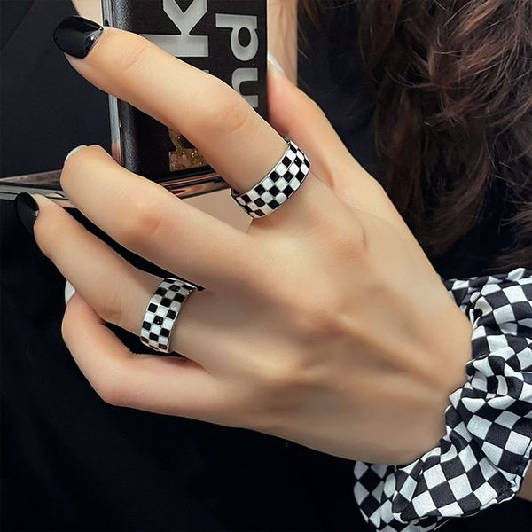 black and white contrast color ring chessboard plaid ins cold style european and american affordable fashion high-grade open tide cool femal, Golden;silver
black and white contrast color ring chessboard plaid ins cold style european and american affordable fashion high-grade open tide cool femal, Golden;silver