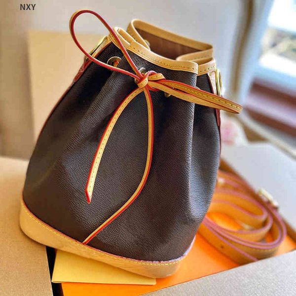 evening bags designer shoulder bags handbags women luxury leather letters messenger bucket fashion brand crossbody bag lady 220517
evening bags designer shoulder bags handbags women luxury leather letters messenger bucket fashion brand crossbody bag lady 220517