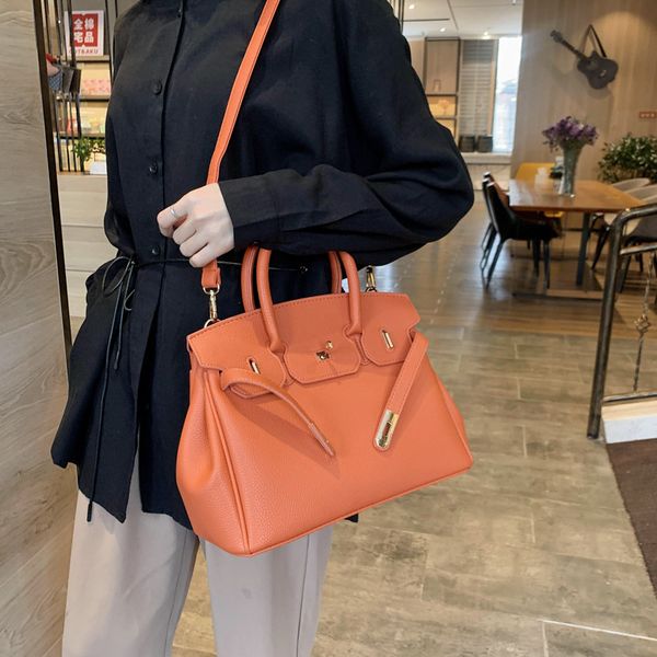 luxury handbagnew single bag for women 2020 raglan sleeve oblique birkin bag hand holding crossbody bag big womens fashion lyche
luxury handbagnew single bag for women 2020 raglan sleeve oblique birkin bag hand holding crossbody bag big womens fashion lyche
