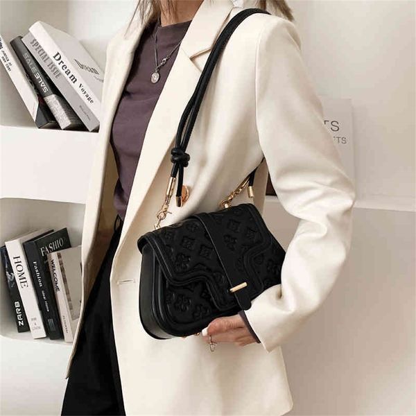 solid color simple small square with fresh pattern single women's personalized trendy commuter purses outlet online
solid color simple small square with fresh pattern single women's personalized trendy commuter purses outlet online