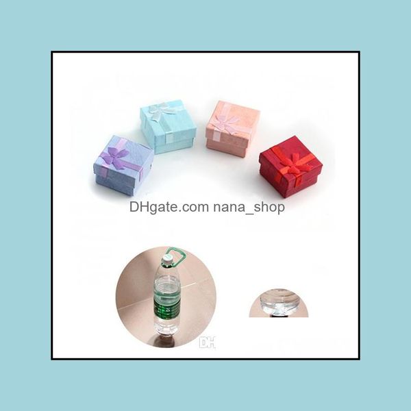 jewelry boxes packaging display 4 different color box mostly for earrings ring jewellery and 4x4x2.5cm great quality drop delivery 2021 l6, Black;white
jewelry boxes packaging display 4 different color box mostly for earrings ring jewellery and 4x4x2.5cm great quality drop delivery 2021 l6, Black;white