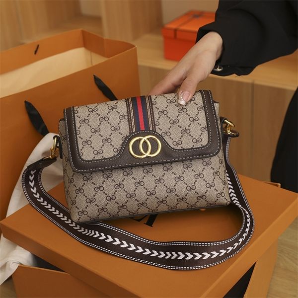 factory discount 66% off high sense women's 2022 new fashion printed small square bag versatile classic one shoulder messenger bag
factory discount 66% off high sense women's 2022 new fashion printed small square bag versatile classic one shoulder messenger bag