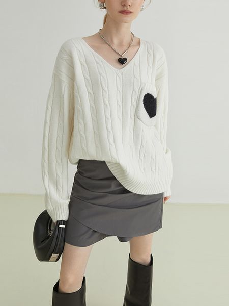 autumn winter women warm v-neck long sleeve white knitted sweater fashion knit heart embroidery pullover loose sweaters, White;black
autumn winter women warm v-neck long sleeve white knitted sweater fashion knit heart embroidery pullover loose sweaters, White;black