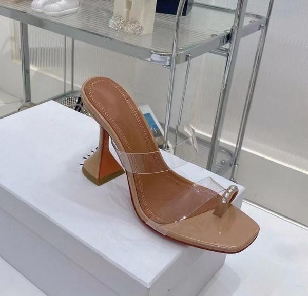 amina muaddi set toe crystal high-heeled sandals and slippers women's transparent rhinestone film women wine glass heel ladies clip-on, Black
amina muaddi set toe crystal high-heeled sandals and slippers women's transparent rhinestone film women wine glass heel ladies clip-on, Black