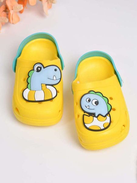 boys cartoon graphic vented clogs she, Black;red
boys cartoon graphic vented clogs she, Black;red