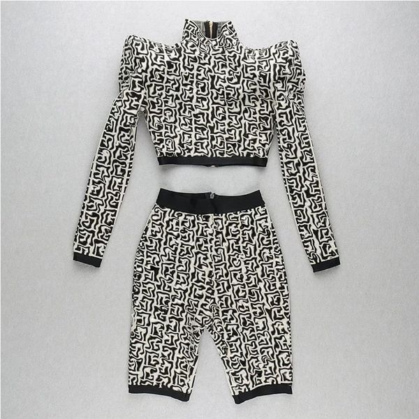 designer fashion women's two piece pants knit zip shorts shoulder pad long sleeve high neck with knitted half ladies 2022 outwear outf, White
designer fashion women's two piece pants knit zip shorts shoulder pad long sleeve high neck with knitted half ladies 2022 outwear outf, White