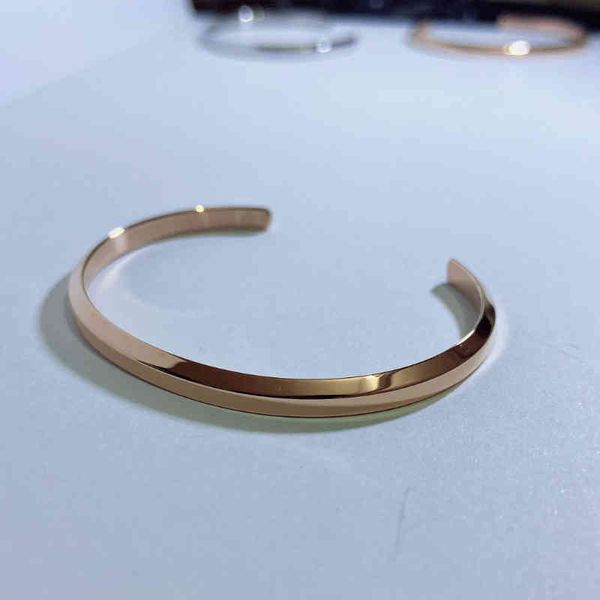 d home c-type gifts2022 luxury brand fashion design versatile ladies bracelet, Black
d home c-type gifts2022 luxury brand fashion design versatile ladies bracelet, Black