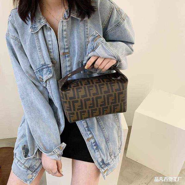 50% off 2022 new designer bags portable women's capacity storage box super fire toiletries travel large suitcase
50% off 2022 new designer bags portable women's capacity storage box super fire toiletries travel large suitcase