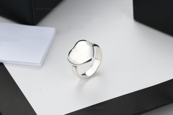 band rings new luxury simple heart-shaped love silver stainless steel lovers letter ring fashion women wedding jewelry accessories womens pa
band rings new luxury simple heart-shaped love silver stainless steel lovers letter ring fashion women wedding jewelry accessories womens pa