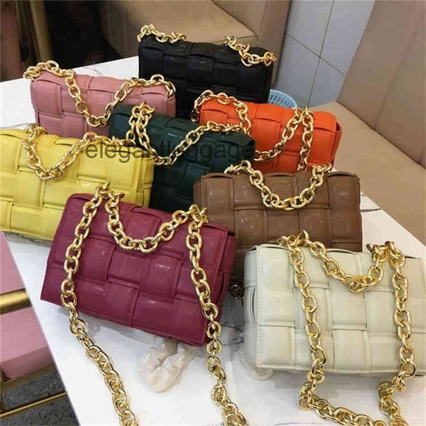 handbags venetas fashion bottegas classic designer women's bag chain woven pillow tofu fashion design 2022 autumn and winter single sho
handbags venetas fashion bottegas classic designer women's bag chain woven pillow tofu fashion design 2022 autumn and winter single sho