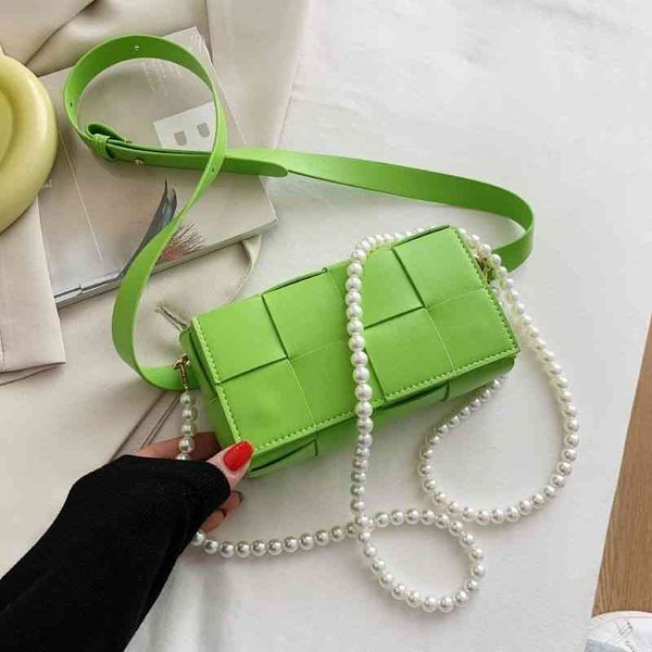summer square small square women's 2021 high sense woven single shoulder messenger green foreign style waist
summer square small square women's 2021 high sense woven single shoulder messenger green foreign style waist
