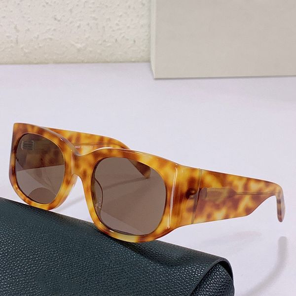 new classic fashion popular box designer mens woman sunglasses 40211 vacation travel ladies eyeglasses quality, White;black
new classic fashion popular box designer mens woman sunglasses 40211 vacation travel ladies eyeglasses quality, White;black