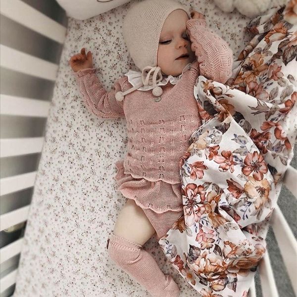 pattern baby jumpsuit girl spring and autumn sweater print jacket lotus leaf edge jumpsuit two piece suit clothing lj201223, White
pattern baby jumpsuit girl spring and autumn sweater print jacket lotus leaf edge jumpsuit two piece suit clothing lj201223, White