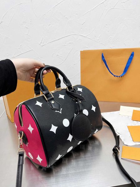 totes ladies crossbody bags classic embossed fashion designer shoulder ladies tote handbags
totes ladies crossbody bags classic embossed fashion designer shoulder ladies tote handbags