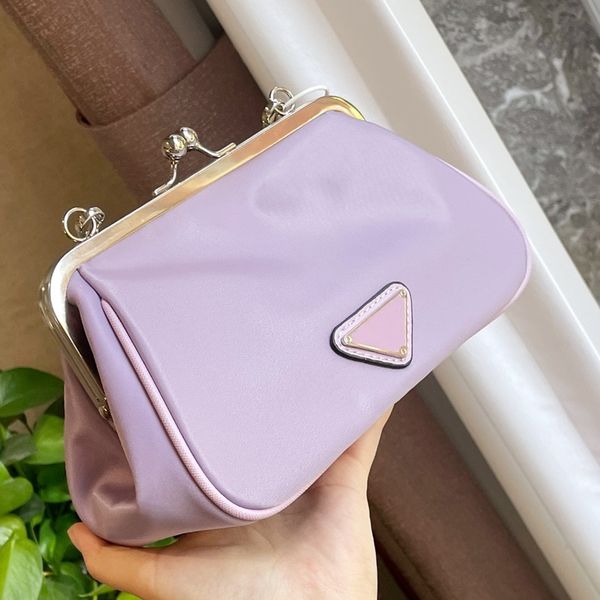 woman chain handbags 2022 fashion shoulder bags designer nylon hobos crossbody bag women soft handbag clutch wallets triangle multiple color
woman chain handbags 2022 fashion shoulder bags designer nylon hobos crossbody bag women soft handbag clutch wallets triangle multiple color