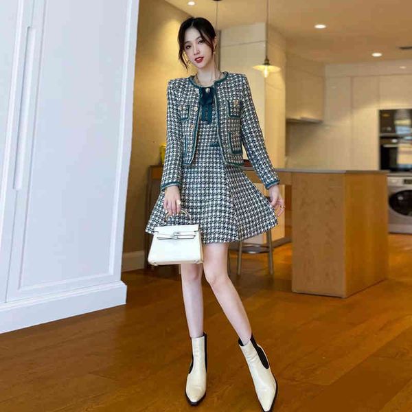 women's two piece pants small fragrance suit women's clothing in autumn and winter of celebrity style tweed small coat plaid vest, White
women's two piece pants small fragrance suit women's clothing in autumn and winter of celebrity style tweed small coat plaid vest, White
