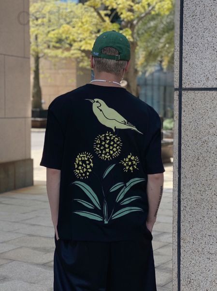 men's t-shirts designer shenzhen nanyou luojia 2022 new fashion brand embroidery large flower bird pattern short sleeve men's wome, White;black
men's t-shirts designer shenzhen nanyou luojia 2022 new fashion brand embroidery large flower bird pattern short sleeve men's wome, White;black