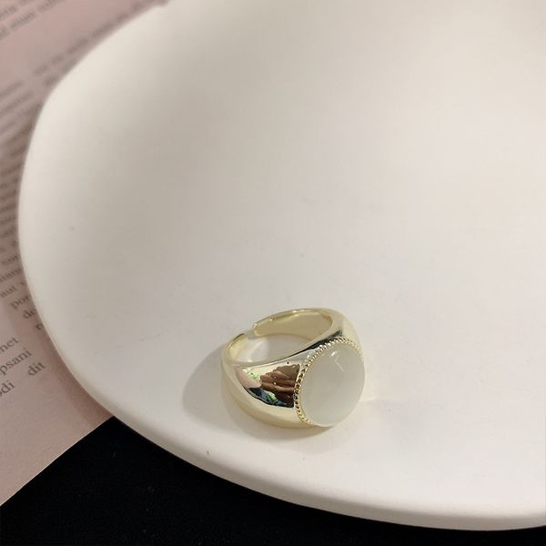 2022 atmospheric fashion gemstone ring ladies jewelry all-match party to send lover gifts do not fade temperament queen personality, Slivery;golden
2022 atmospheric fashion gemstone ring ladies jewelry all-match party to send lover gifts do not fade temperament queen personality, Slivery;golden