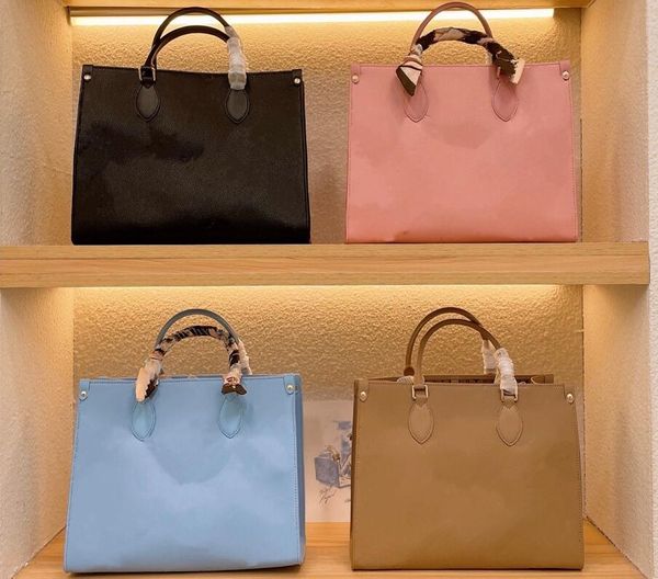 leather printing totes luxury women elegance commuting high capacity handbag scarf accessories new style shopping bags
leather printing totes luxury women elegance commuting high capacity handbag scarf accessories new style shopping bags