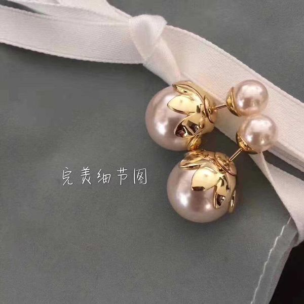 luxury designer earrings d home / dijia 2021 new pearl earring net red temperament same d home ins size silver needle earrings, Golden
luxury designer earrings d home / dijia 2021 new pearl earring net red temperament same d home ins size silver needle earrings, Golden