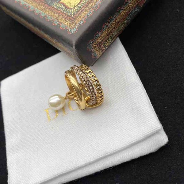 fashion trend new ladies luxury brand designer wholesale autumn and d family pearl female diamond set twisted letter, Silver
fashion trend new ladies luxury brand designer wholesale autumn and d family pearl female diamond set twisted letter, Silver